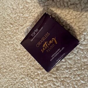 Tarte Creaseless Setting Powder in Deep Purple